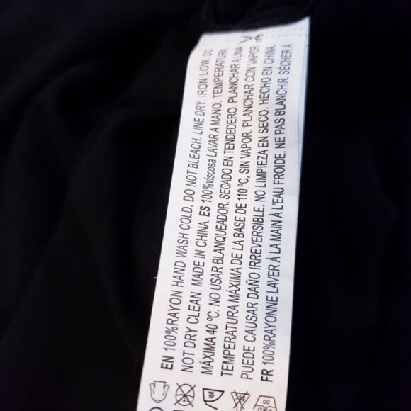 Forever 21 Black Flowy Pull On Shorts Women's Size Medium - Picture 5 of 6